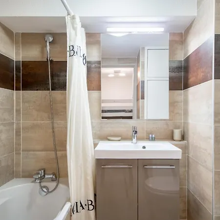 Apartment Oceanis Avec Piscine Proche Du Port Saint-Martin-de-Re
