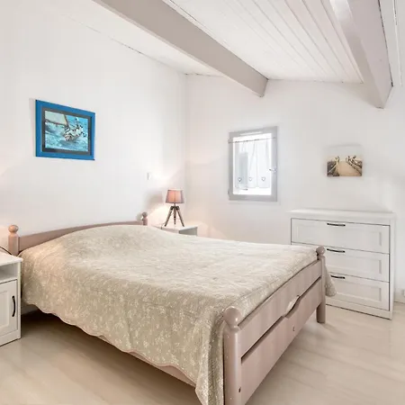 Apartment Oceanis Avec Piscine Proche Du Port *